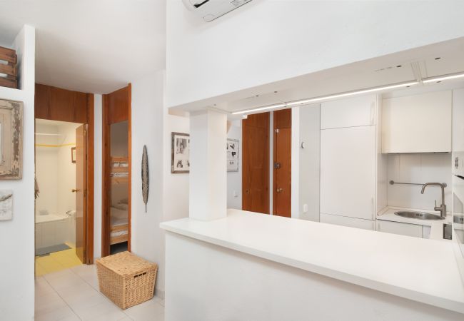 Apartamento en Son Servera - Apartamento en planta baja en Port Verd con jardín y piscina comunitaria disponible para alquiler mensual Apartamento en Son Servera - Apartamento en planta baja en Port Verd con jardín y piscina comunitaria disponible para alquiler mensual