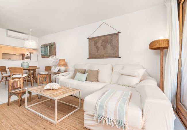 Apartamento en Son Servera - Apartamento en planta baja en Port Verd con jardín y piscina comunitaria disponible para alquiler mensual Apartamento en Son Servera - Apartamento en planta baja en Port Verd con jardín y piscina comunitaria disponible para alquiler mensual