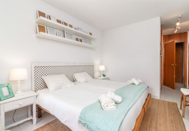 Apartamento en Son Servera - Apartamento en planta baja en Port Verd con jardín y piscina comunitaria disponible para alquiler mensual Apartamento en Son Servera - Apartamento en planta baja en Port Verd con jardín y piscina comunitaria disponible para alquiler mensual