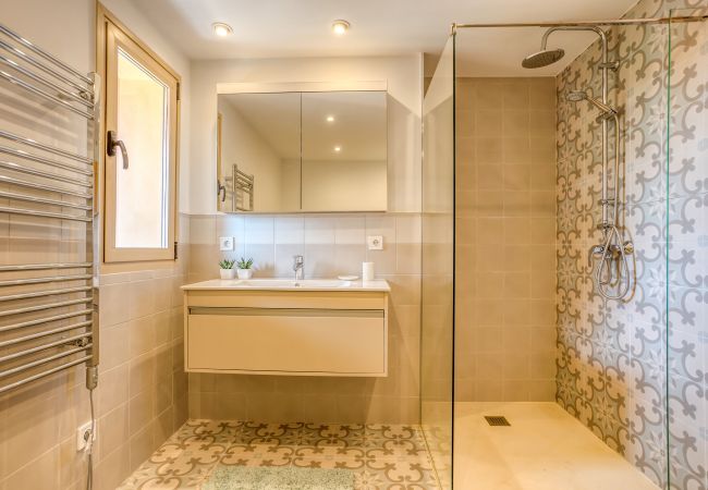 Apartamento en Santa Ponça - Port Adriano Residence elegante vivienda con piscina cerca de la playa en Santa Ponsa disponible para estancias temporales Apartamento en Santa Ponça - Port Adriano Residence elegante vivienda con piscina cerca de la playa en Santa Ponsa disponible para estancias temporales