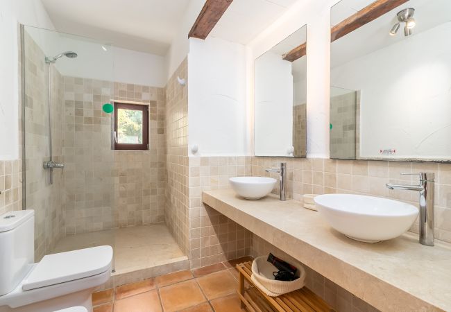 Casa en Campos - Casa de vacaciones Can Riera Elegante alojamiento con piscina para 12 personas cerca de la playa de Es Trenc Casa en Campos - Casa de vacaciones Can Riera Elegante alojamiento con piscina para 12 personas cerca de la playa de Es Trenc