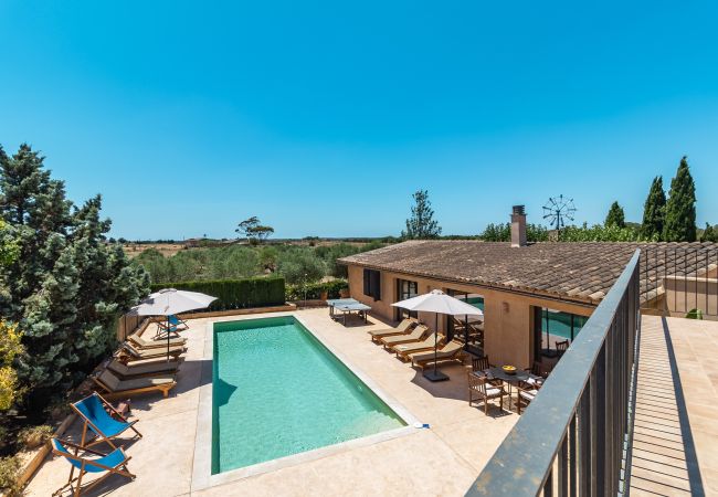 Casa en Campos - Casa de vacaciones Can Riera Elegante alojamiento con piscina para 12 personas cerca de la playa de Es Trenc Casa en Campos - Casa de vacaciones Can Riera Elegante alojamiento con piscina para 12 personas cerca de la playa de Es Trenc