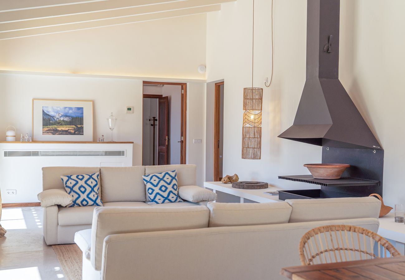 Casa en Campos - Casa de vacaciones Can Riera Elegante alojamiento con piscina para 12 personas cerca de la playa de Es Trenc