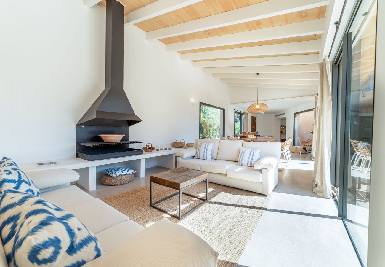 Casa en Campos - Casa de vacaciones Can Riera Elegante alojamiento con piscina para 12 personas cerca de la playa de Es Trenc