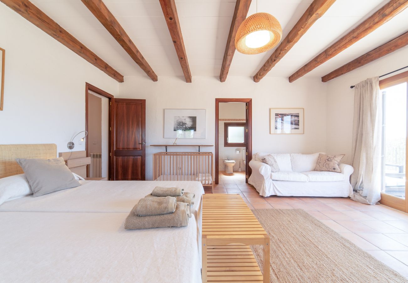 Casa en Campos - Casa de vacaciones Can Riera Elegante alojamiento con piscina para 12 personas cerca de la playa de Es Trenc