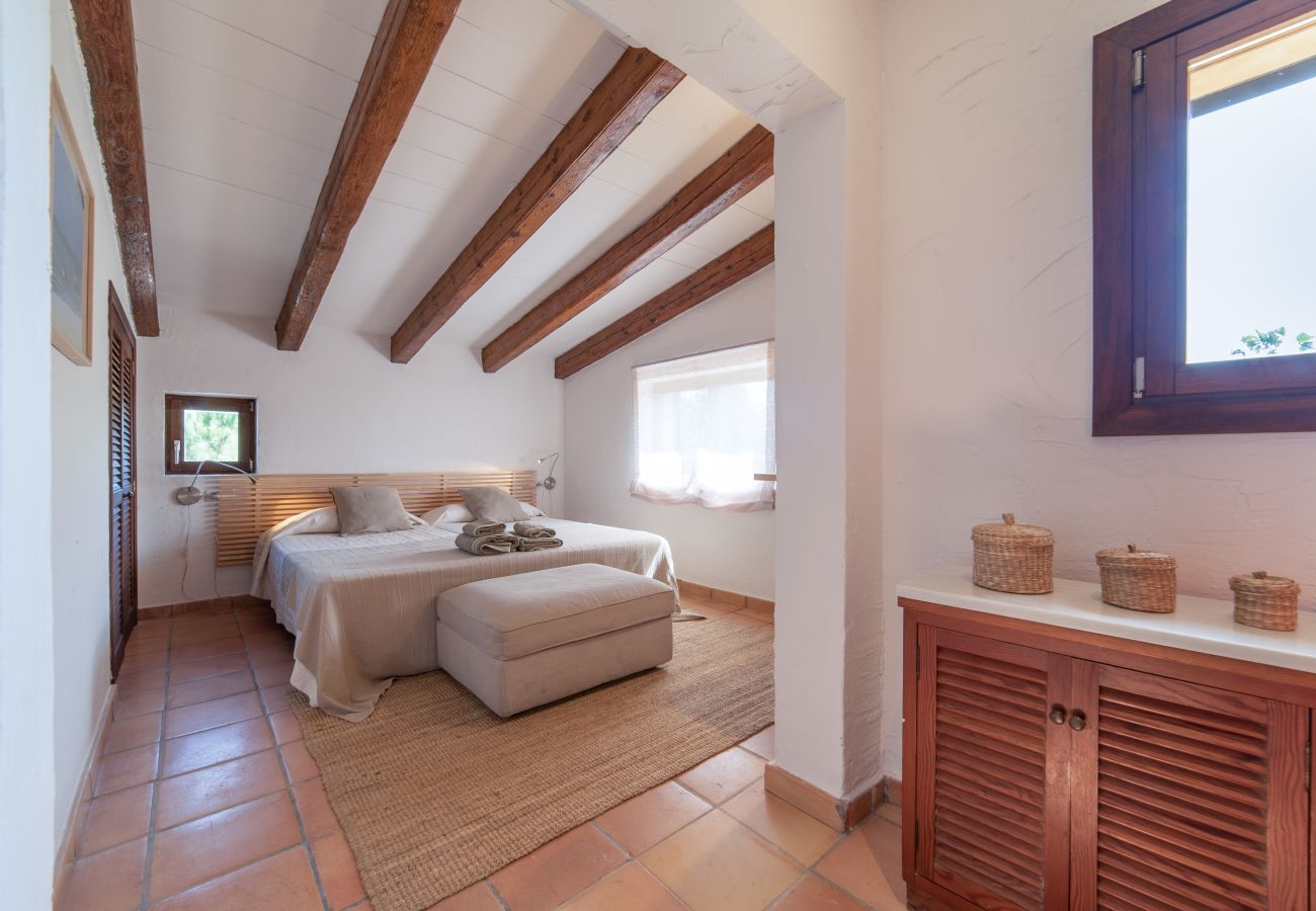 Casa en Campos - Casa de vacaciones Can Riera Elegante alojamiento con piscina para 12 personas cerca de la playa de Es Trenc