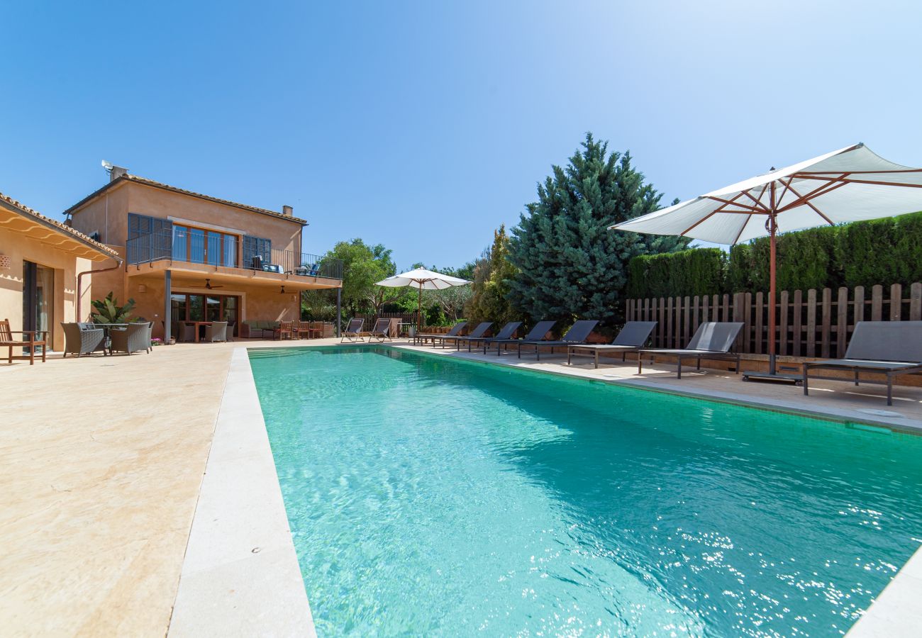 Casa en Campos - Casa de vacaciones Can Riera Elegante alojamiento con piscina para 12 personas cerca de la playa de Es Trenc