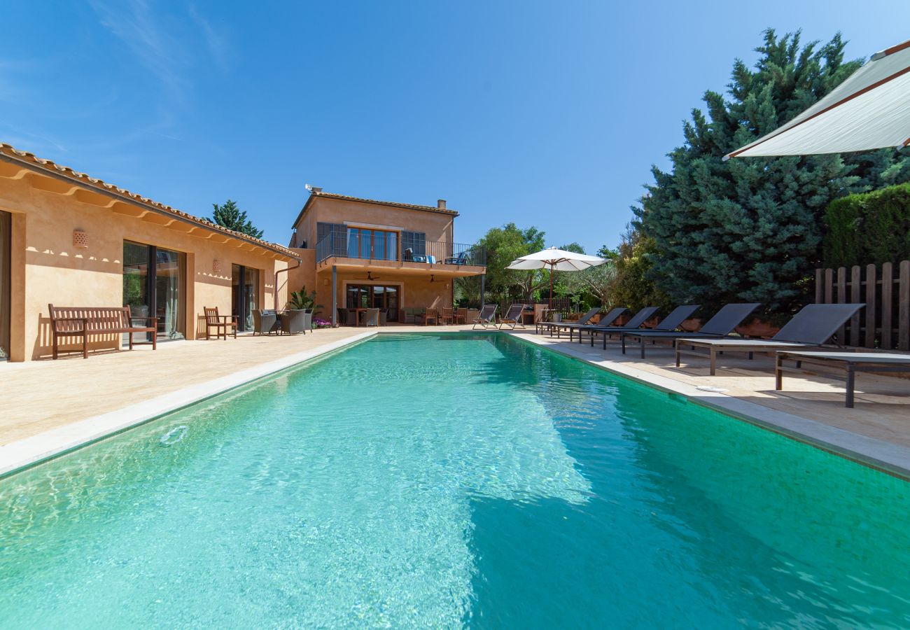 Casa en Campos - Casa de vacaciones Can Riera Elegante alojamiento con piscina para 12 personas cerca de la playa de Es Trenc