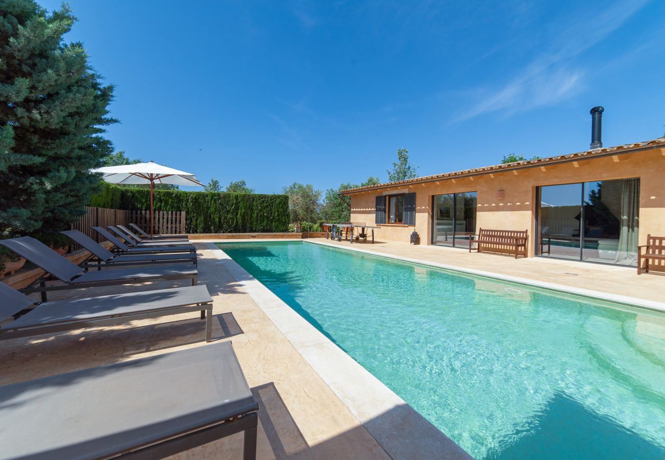 Casa en Campos - Casa de vacaciones Can Riera Elegante alojamiento con piscina para 12 personas cerca de la playa de Es Trenc