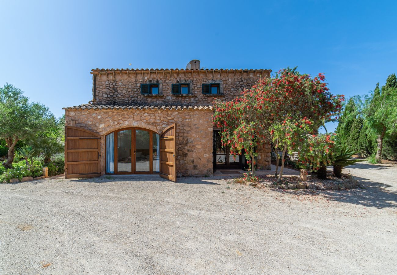 Casa en Campos - Casa de vacaciones Can Riera Elegante alojamiento con piscina para 12 personas cerca de la playa de Es Trenc