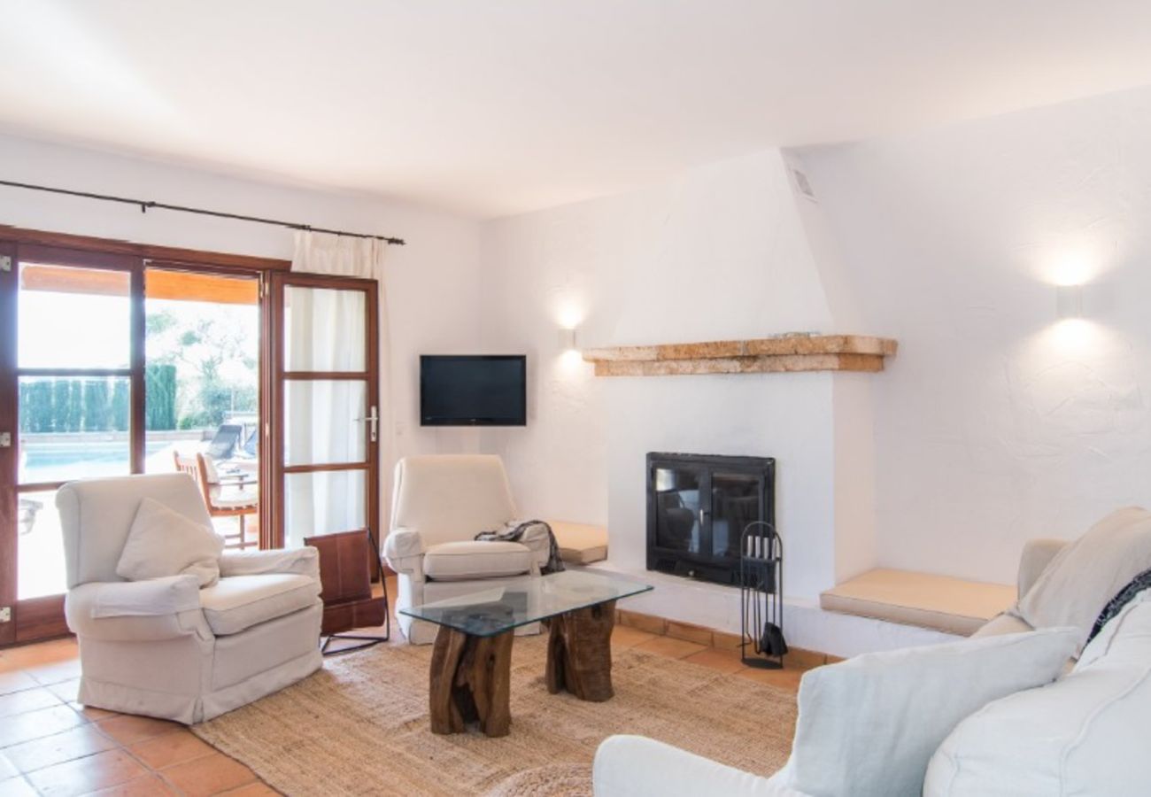 Casa en Campos - Casa de vacaciones Can Riera Elegante alojamiento con piscina para 12 personas cerca de la playa de Es Trenc