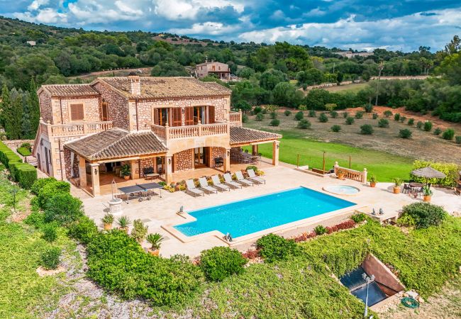 Finca en Son Carrió - Finca Es Molinet Nou casa vacaciones con encanto y piscina privada en Son Carrió, Mallorca Finca en Son Carrió - Finca Es Molinet Nou casa vacaciones con encanto y piscina privada en Son Carrió, Mallorca