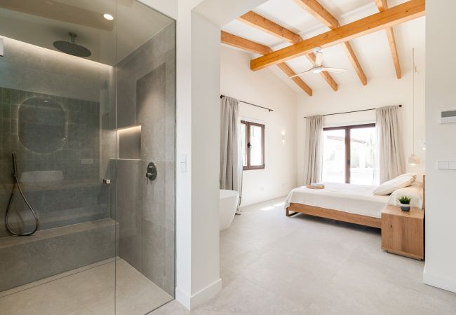 Villa en Ses Salines - Villa Olivo casa vacacional moderna con piscina en Mallorca cerca de Ses Salines y Es Trenc Villa en Ses Salines - Villa Olivo casa vacacional moderna con piscina en Mallorca cerca de Ses Salines y Es Trenc