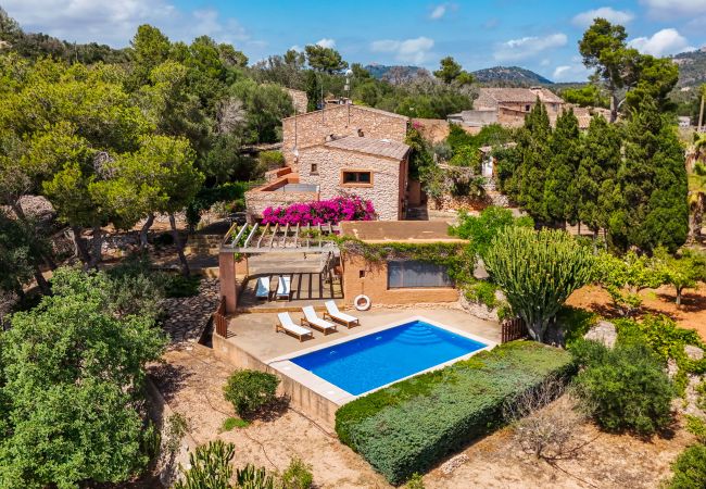 Casa en Felanitx - Can Pessal casa de vacaciones en la montaña con piscina privada cerca de Es Carritx Mallorca