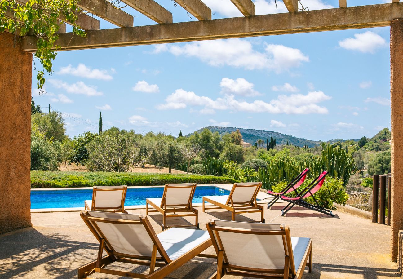 Casa en Cas Concos - Can Pessal casa de vacaciones en la montaña con piscina privada cerca de Es Carritx Mallorca
