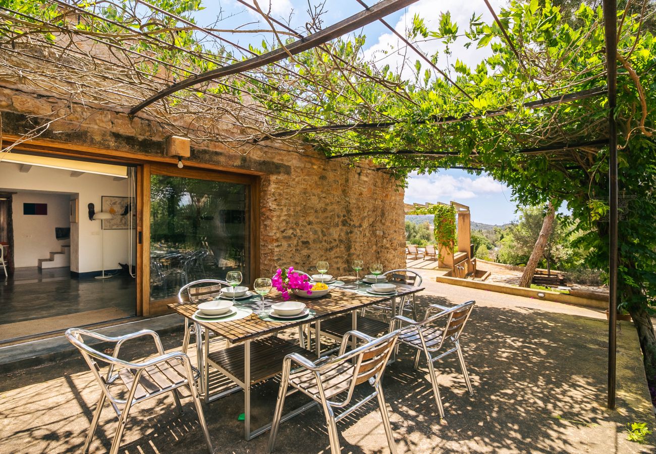 Casa en Cas Concos - Can Pessal casa de vacaciones en la montaña con piscina privada cerca de Es Carritx Mallorca