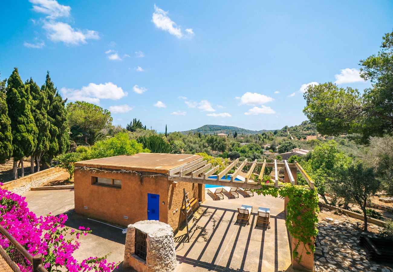 Casa en Cas Concos - Can Pessal casa de vacaciones en la montaña con piscina privada cerca de Es Carritx Mallorca
