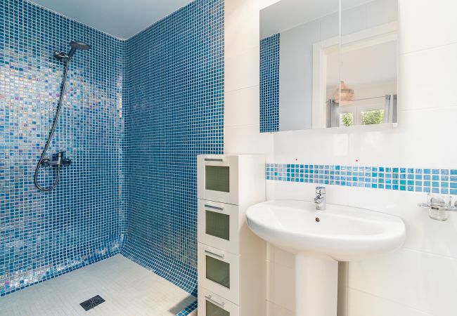 Villa en Cala Murada - Villa Occitania Mallorca moderna casa de vacaciones en Cala Murada con piscina para 8 personas Villa en Cala Murada - Villa Occitania Mallorca moderna casa de vacaciones en Cala Murada con piscina para 8 personas