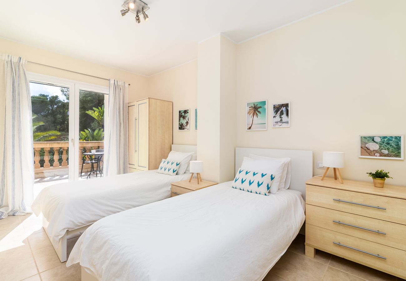 Casa en Manacor - Villa Occitania Mallorca moderna casa de vacaciones en Cala Murada con piscina para 8 personas