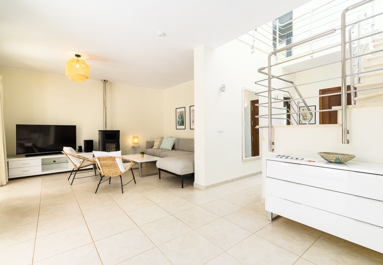 Casa en Manacor - Villa Occitania Mallorca moderna casa de vacaciones en Cala Murada con piscina para 8 personas