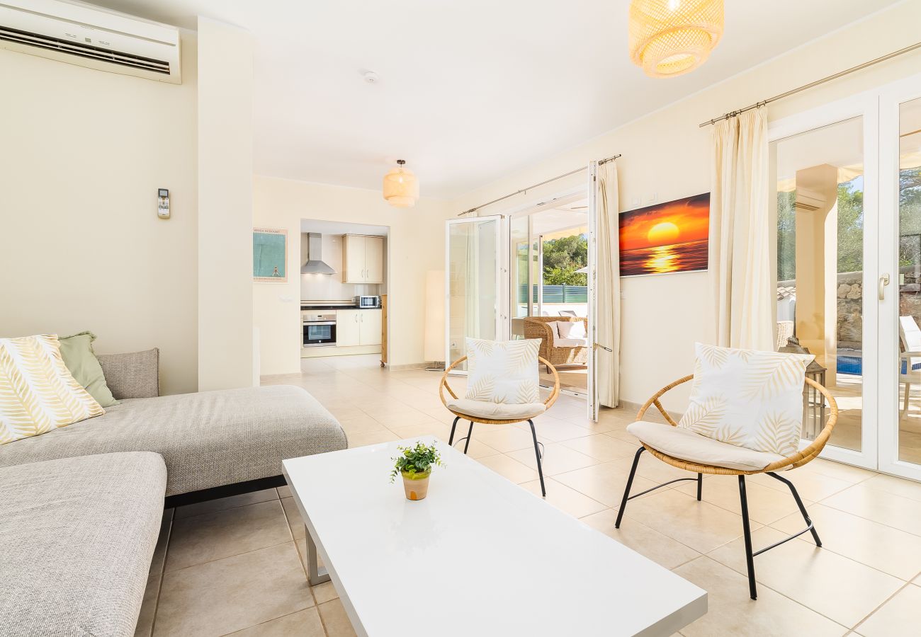 Casa en Manacor - Villa Occitania Mallorca moderna casa de vacaciones en Cala Murada con piscina para 8 personas