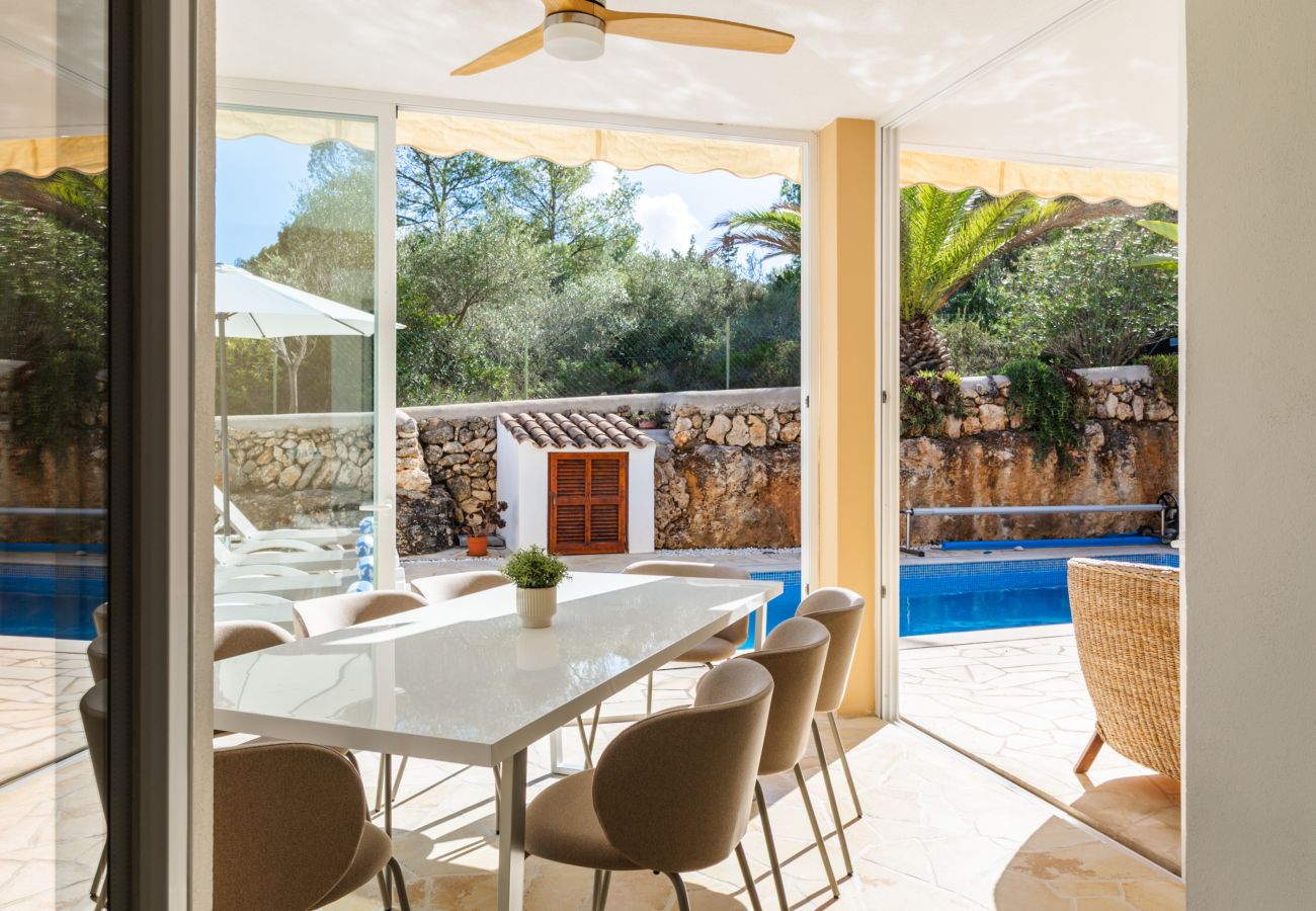 Casa en Manacor - Villa Occitania Mallorca moderna casa de vacaciones en Cala Murada con piscina para 8 personas