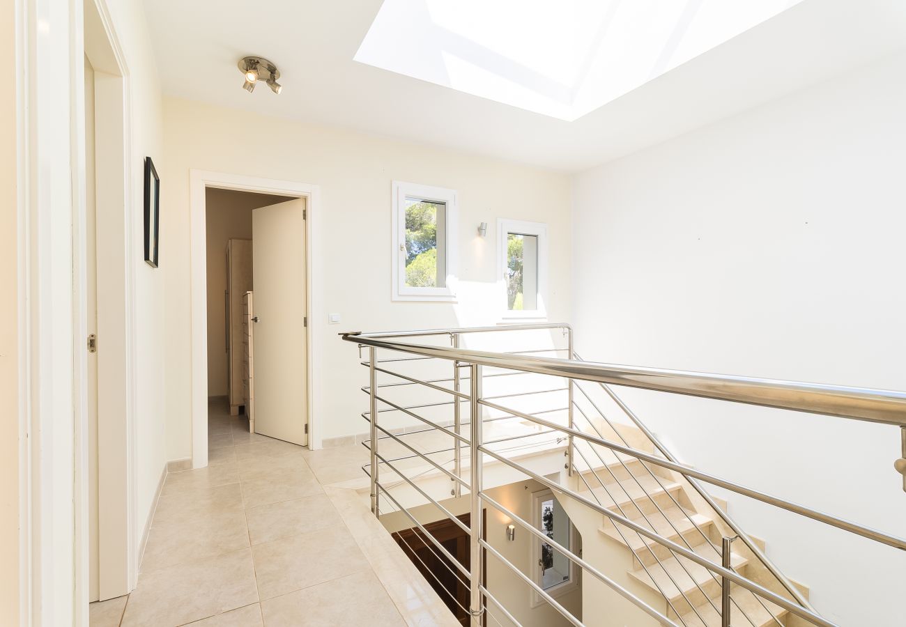Casa en Manacor - Villa Occitania Mallorca moderna casa de vacaciones en Cala Murada con piscina para 8 personas