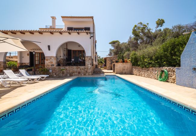 Casa en Cala Llombards - Casa Vacacional Can Monxu en Cala Llombards con Piscina y Vistas al Mar