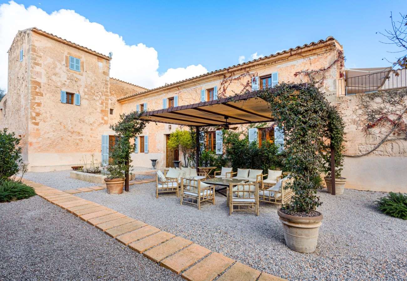 Finca en LLucmajor - Finca Terra Vella finca de lujo con hasta 11 dormitorios en alquiler mensual en Mallorca