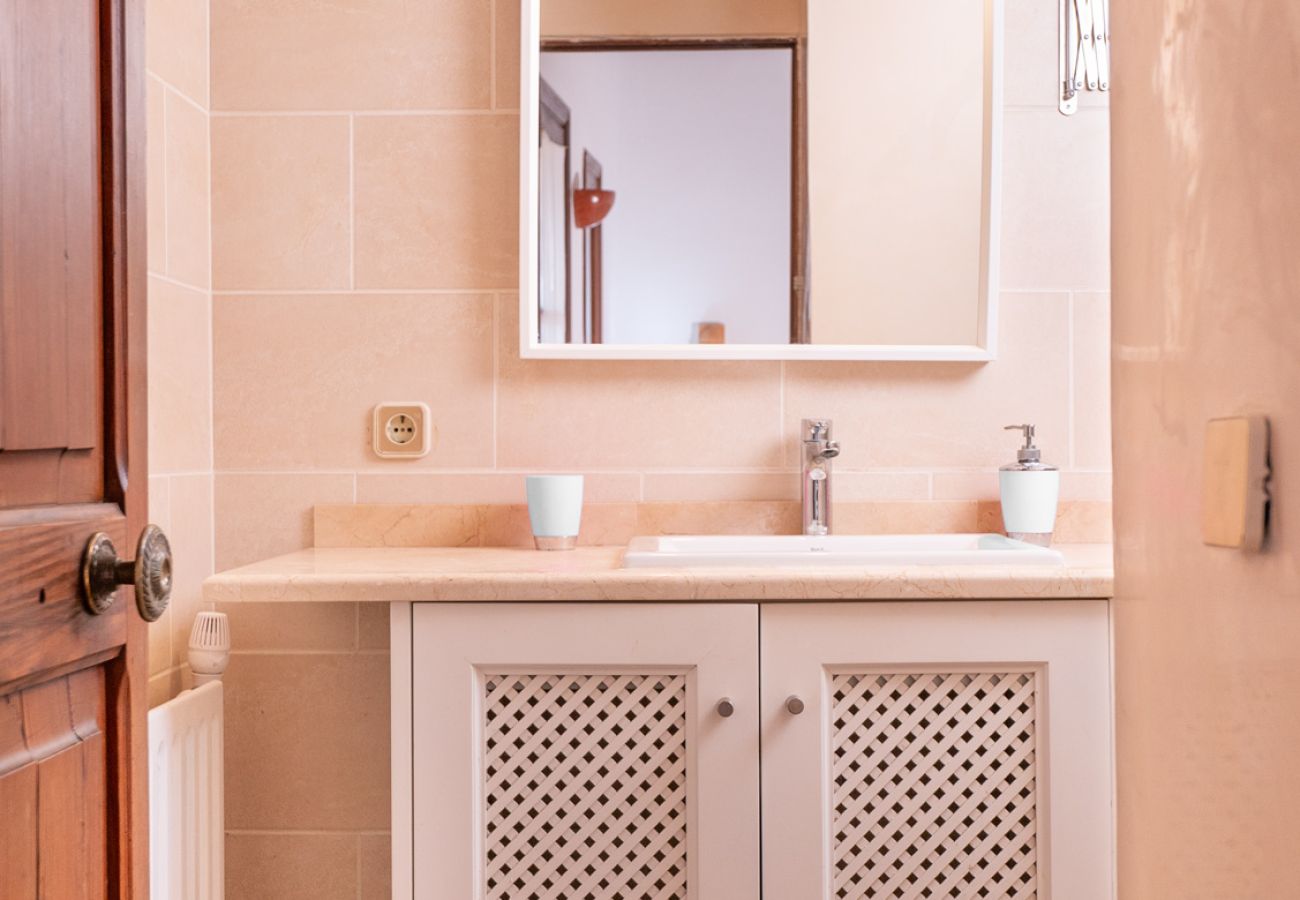 Finca en Manacor - Casa vacacional El Castillo con piscina para 12 personas cerca de Manacor en Mallorca