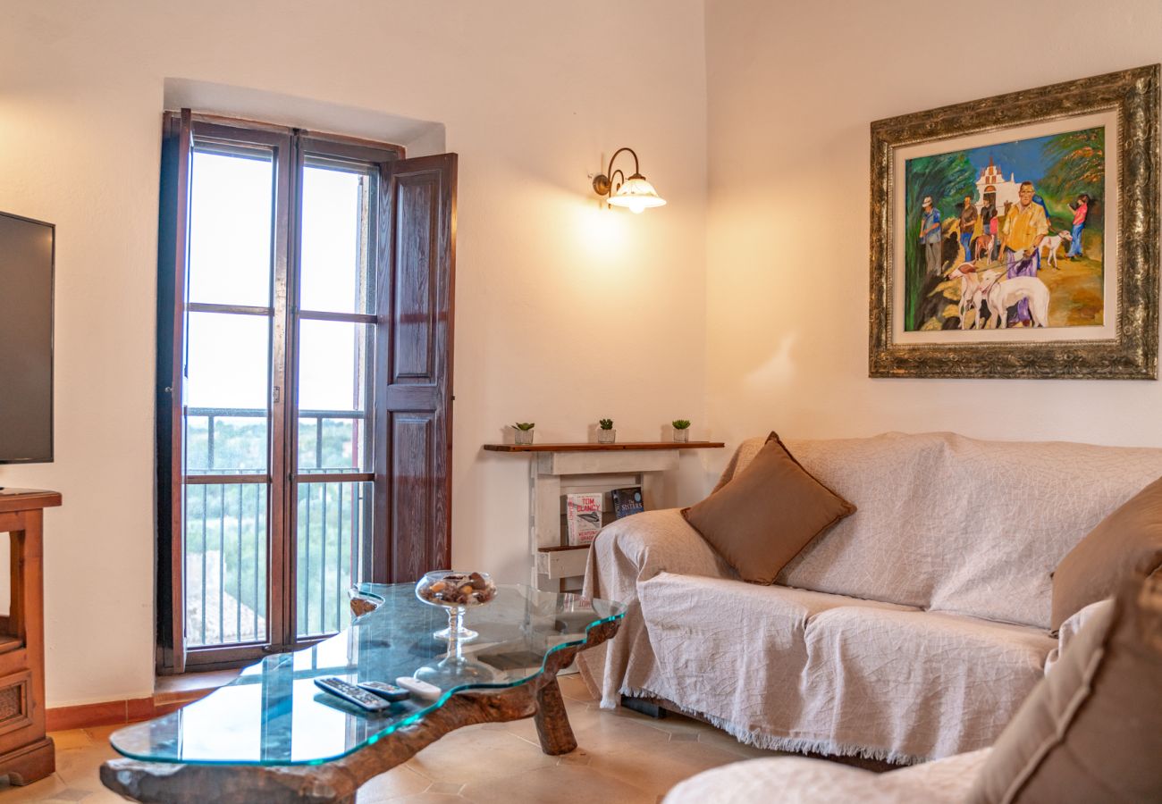 Finca en Manacor - Casa vacacional El Castillo con piscina para 12 personas cerca de Manacor en Mallorca