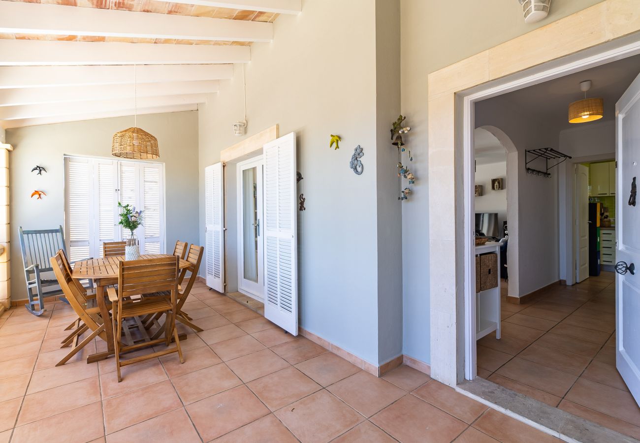 Casa en Es Llombards - Casa de vacaciones en Cala Llombards con piscina y vistas al mar cerca de Santanyí, Mallorca