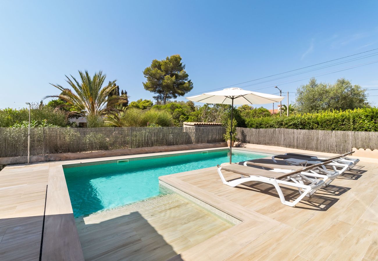Casa en Cala Murada - Can Lluis en Cala Murada con piscina privada para alquiler temporal