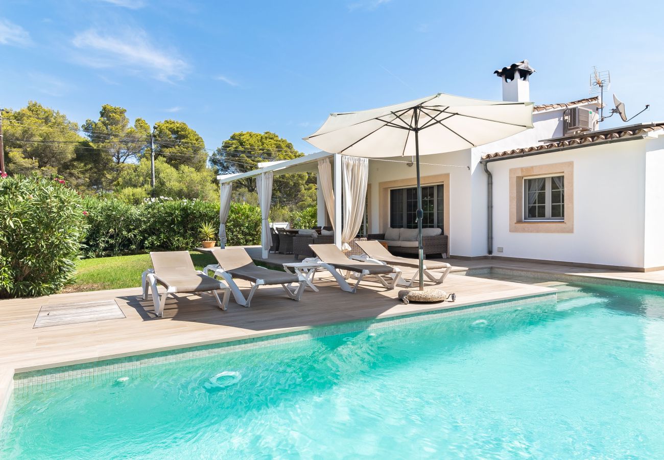 Casa en Cala Murada - Can Lluis en Cala Murada con piscina privada para alquiler temporal
