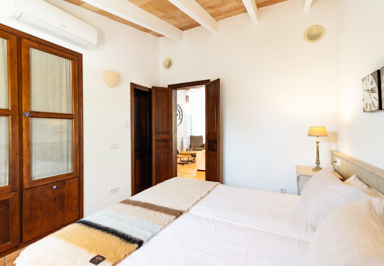 Casa en Cala Murada - Can Lluis en Cala Murada con piscina privada para alquiler temporal