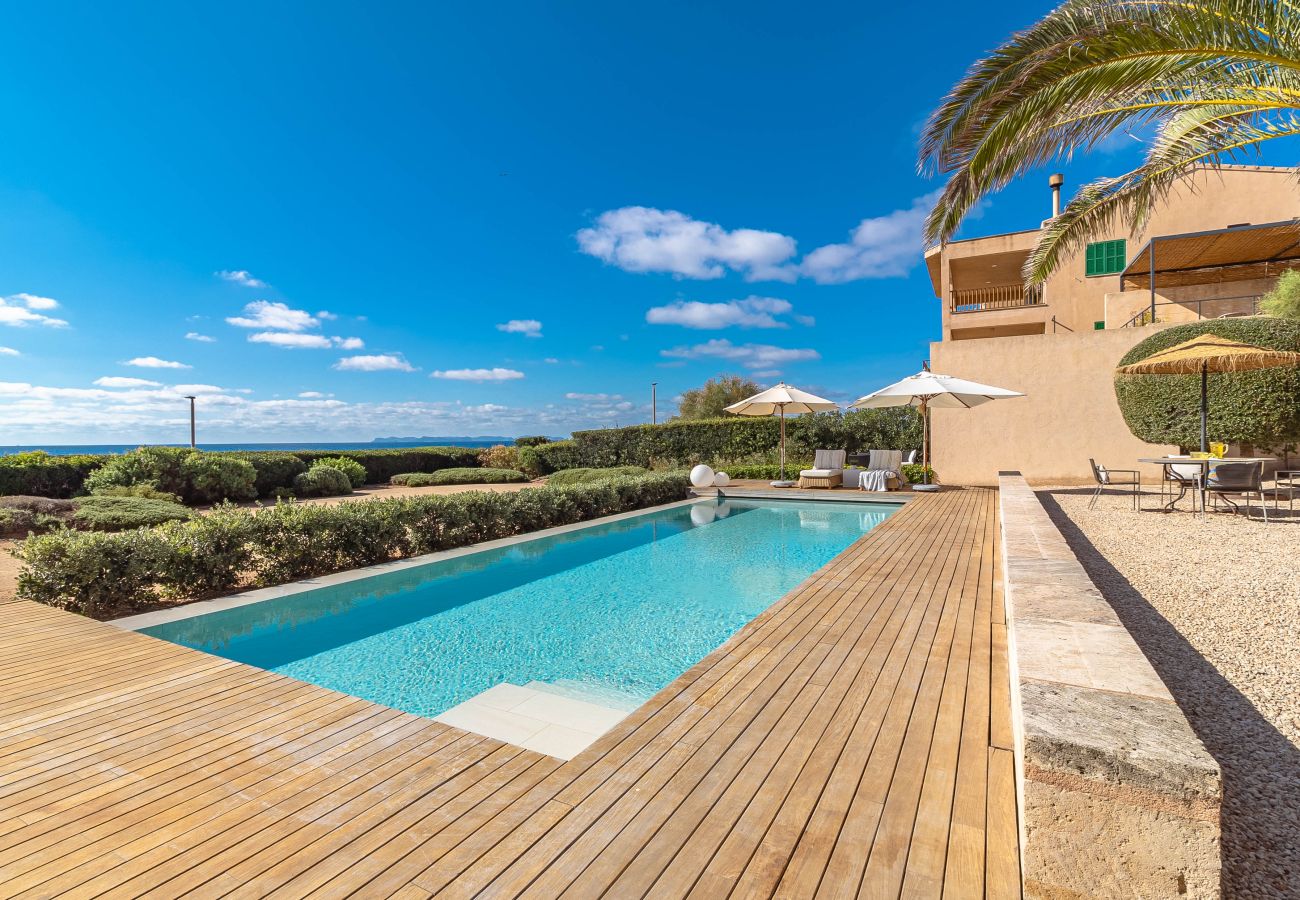 Villa en Colònia de Sant Jordi - Villa Cabrera Casa vacacional con vistas al mar y piscina en Colònia de Sant Jordi, Mallorca