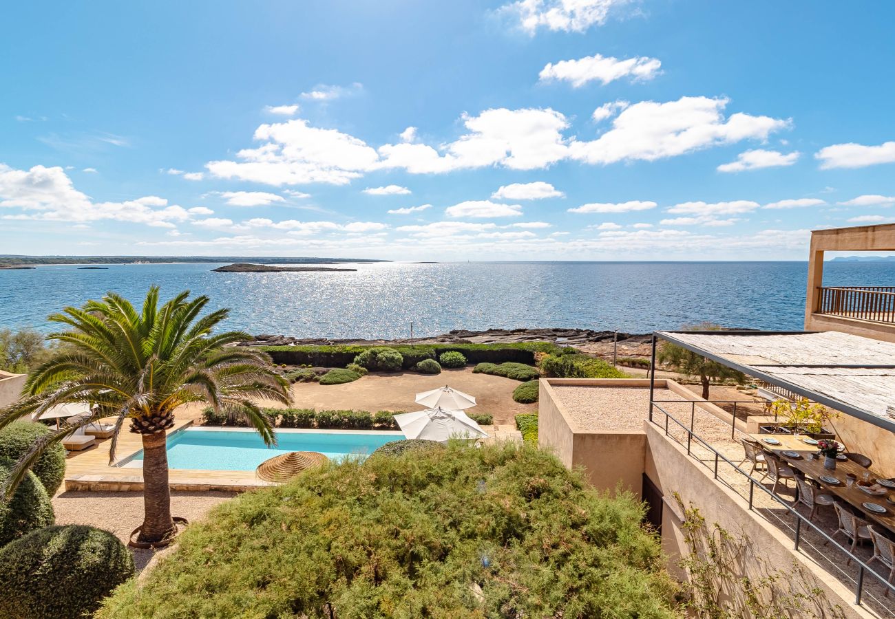 Villa en Colònia de Sant Jordi - Villa Cabrera Casa vacacional con vistas al mar y piscina en Colònia de Sant Jordi, Mallorca