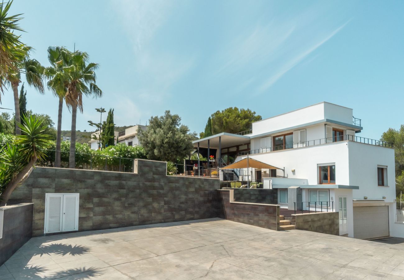 Villa en Palma - Villa Genova Villa en las montañas de Genova con vistas al mar y cerca de la ciudad y la playa Villa en Palma - Villa Genova Villa en las montañas de Genova con vistas al mar y cerca de la ciudad y la playa