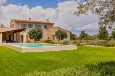 Villa en Cala Santanyi - En venta Villa El Torre con piscina privada en Santanyí