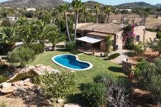 Finca en Santanyi - Finca mediterránea con piscina y jardín en Santanyí Mallorca en venta