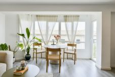 Piso en Palma  - Renovated 3-Bedroom Apartment for Sale in Santa Catalina, Palma