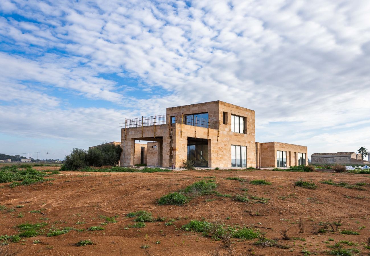 Country house in Campos - Finca Campo Sol Modern Finca in Campos with Pool for Long Term Rental in Mallorca