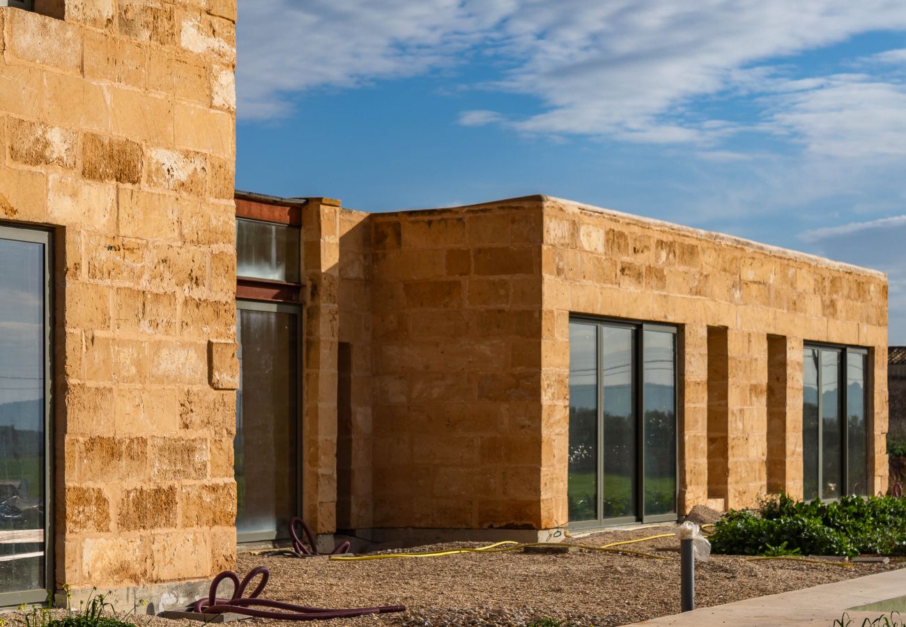 Country house in Campos - Finca Campo Sol Modern Finca in Campos with Pool for Long Term Rental in Mallorca