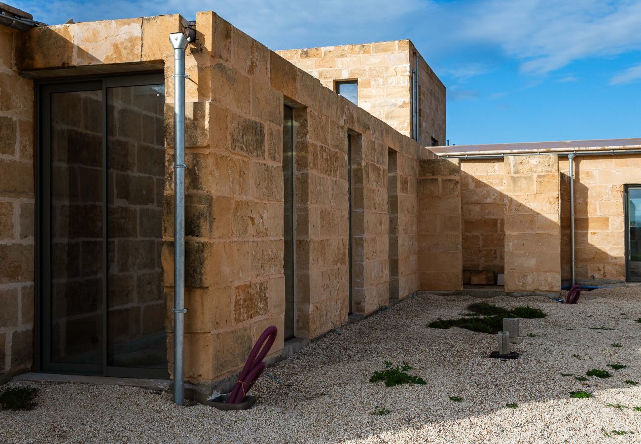 Country house in Campos - Finca Campo Sol Modern Finca in Campos with Pool for Long Term Rental in Mallorca