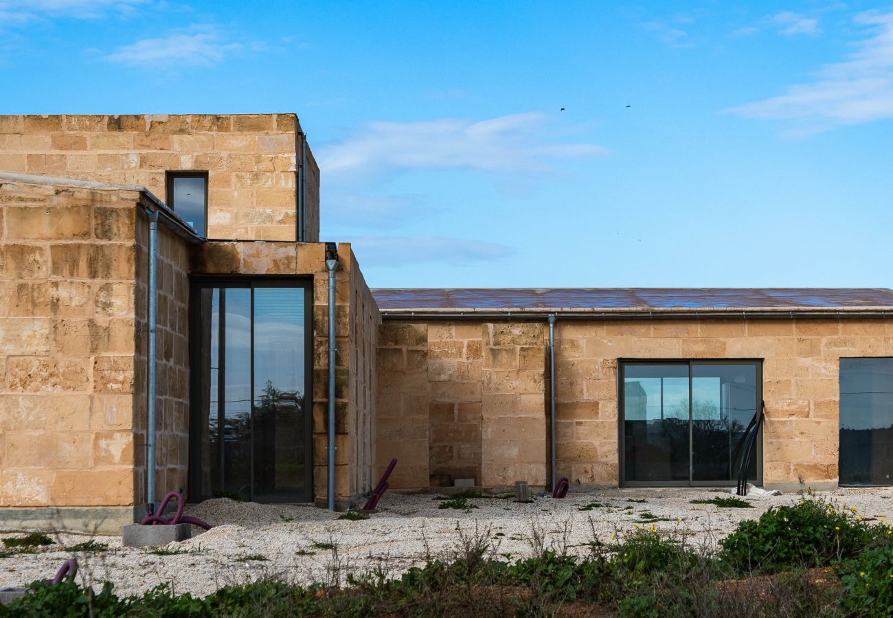 Country house in Campos - Finca Campo Sol Modern Finca in Campos with Pool for Long Term Rental in Mallorca