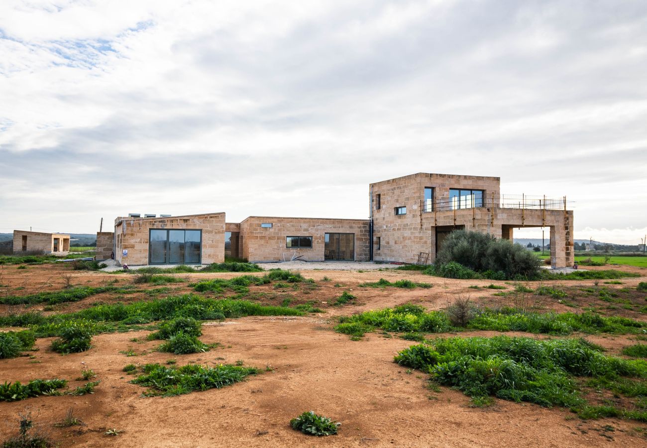 Country house in Campos - Finca Campo Sol Modern Finca in Campos with Pool for Long Term Rental in Mallorca