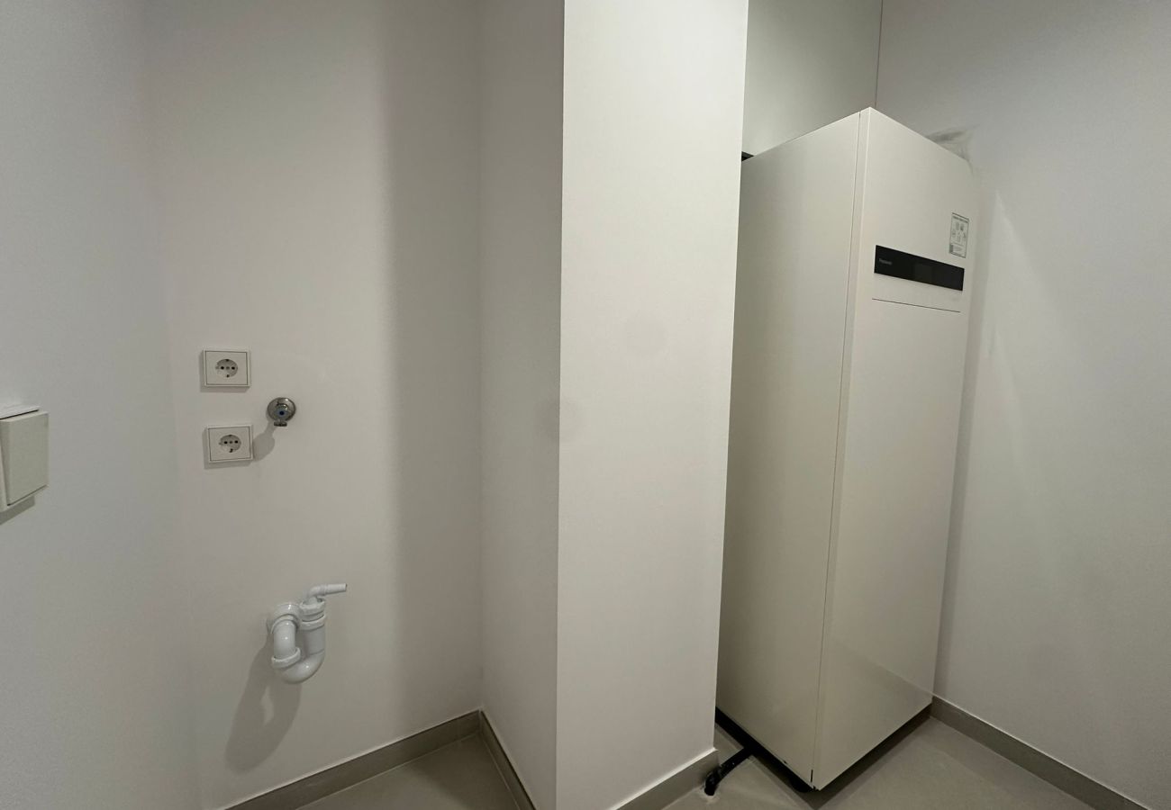 Flat in Palma  - Modern Apartment for Long-Term Rent in Palma with 3 Bedrooms and Terrace