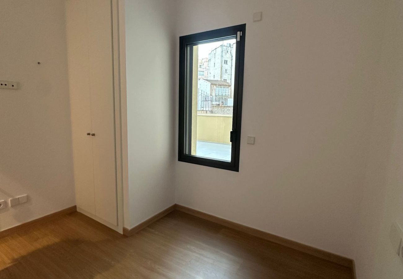 Flat in Palma  - Modern Apartment for Long-Term Rent in Palma with 3 Bedrooms and Terrace