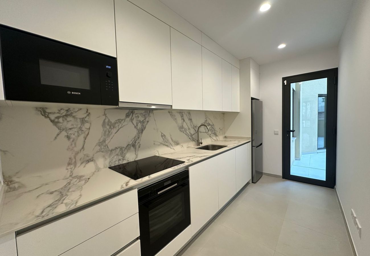 Flat in Palma  - Modern Apartment for Long-Term Rent in Palma with 3 Bedrooms and Terrace