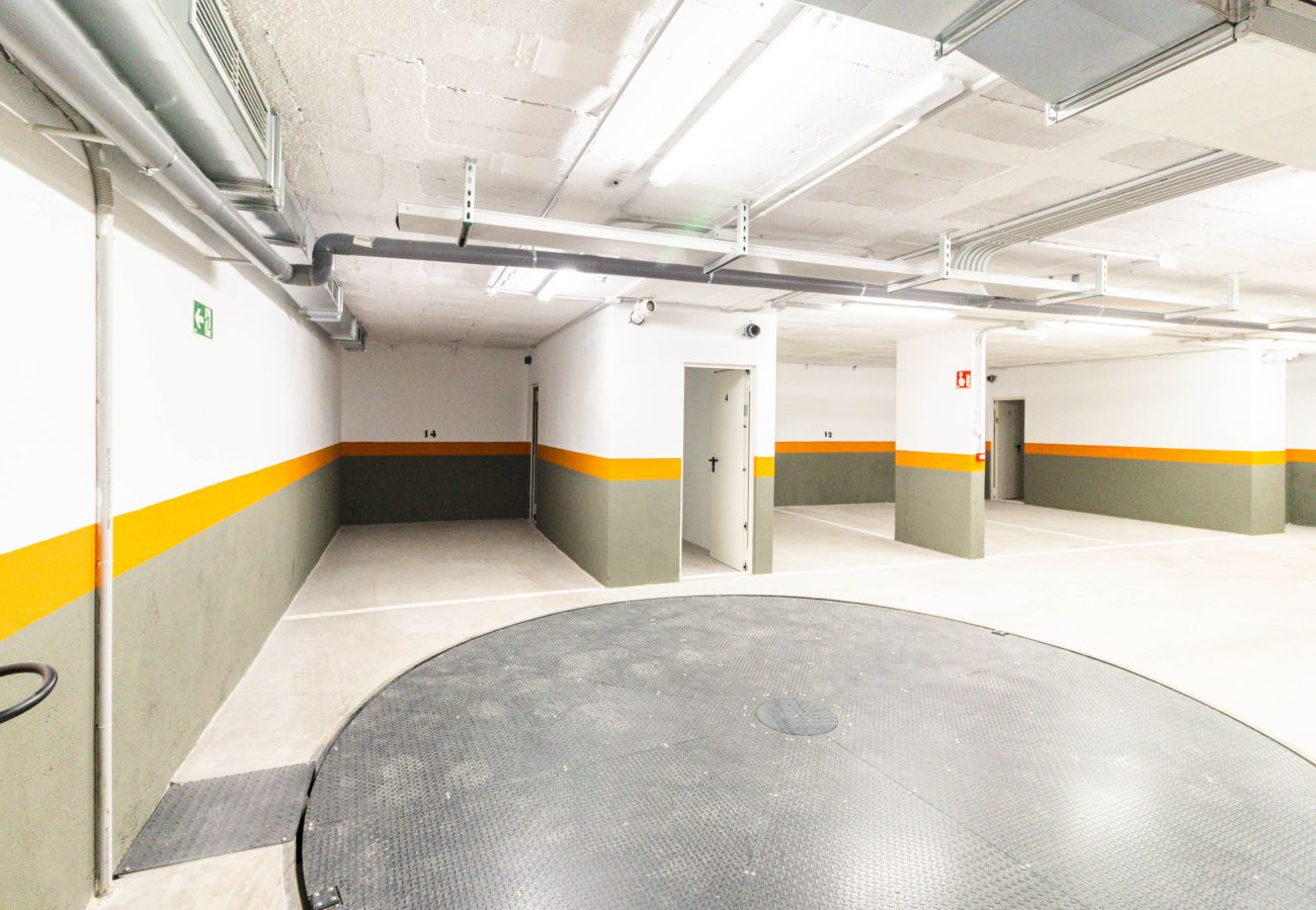 Flat in Palma  - Modern Apartment for Long-Term Rent in Palma with 3 Bedrooms and Terrace